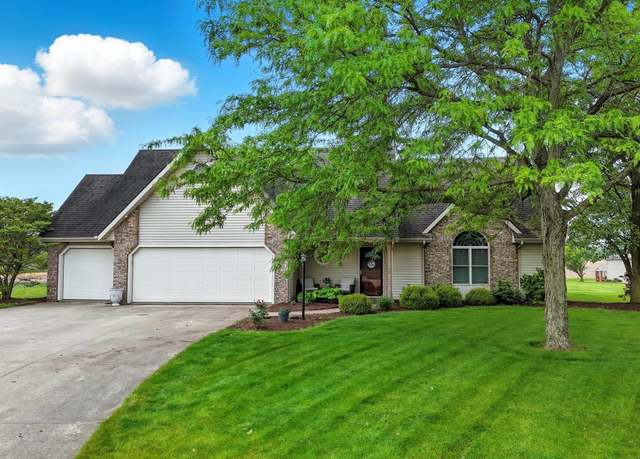 Property at 2568 Woodland Trl, Auburn, IN 46706, 3 beds, 2.5 baths