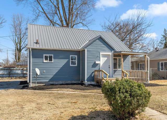 Property at 4121 Smith St, Fort Wayne, IN 46806, 3 beds, 2 baths