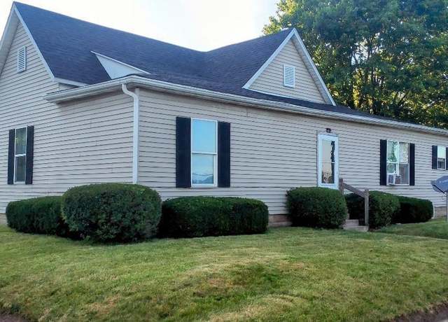 Property at 1421-1423 S Perkins Ave, Muncie, IN 47302, 4 beds, 2 baths