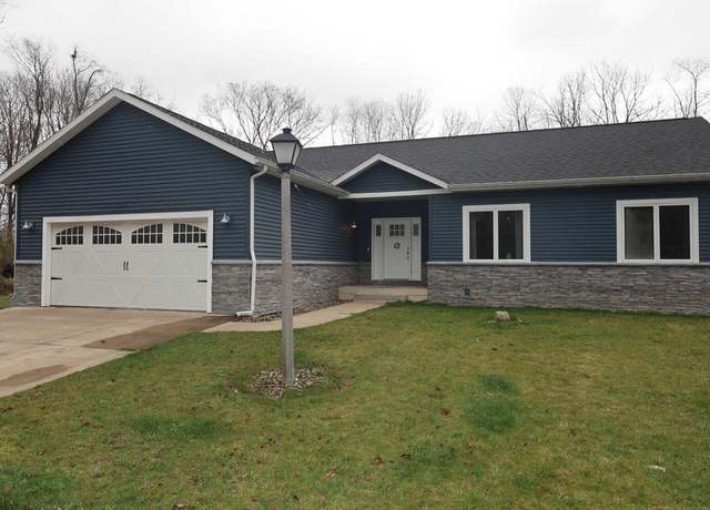 Property at 25228 County Road 22, Elkhart, IN 46517, 4 beds, 3 baths