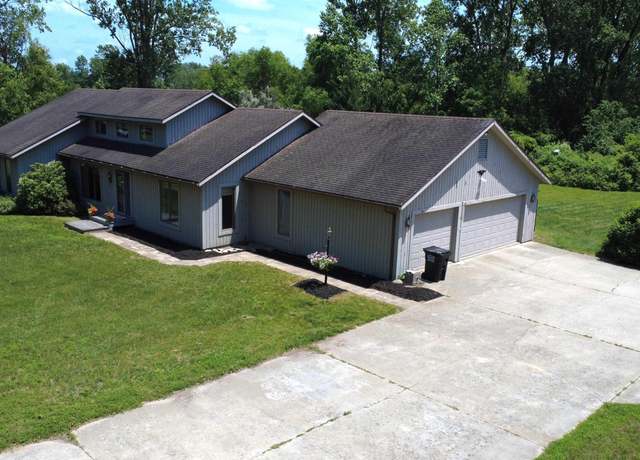 Property at 3515 Gregory Farm Vlg, Rochester, IN 46975, 3 beds, 1.5 baths