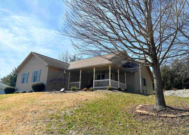 Property at 1003 SW 2nd St, Washington, IN 47501, 3 beds, 2 baths