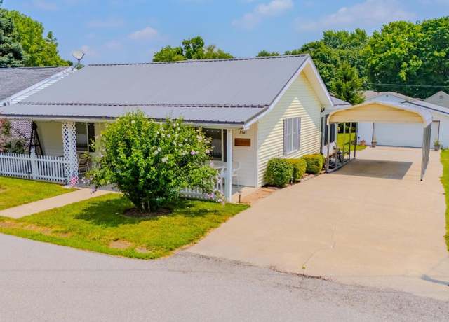 Property at 1541 Meadow St, Wabash, IN 46992, 3 beds, 1 bath