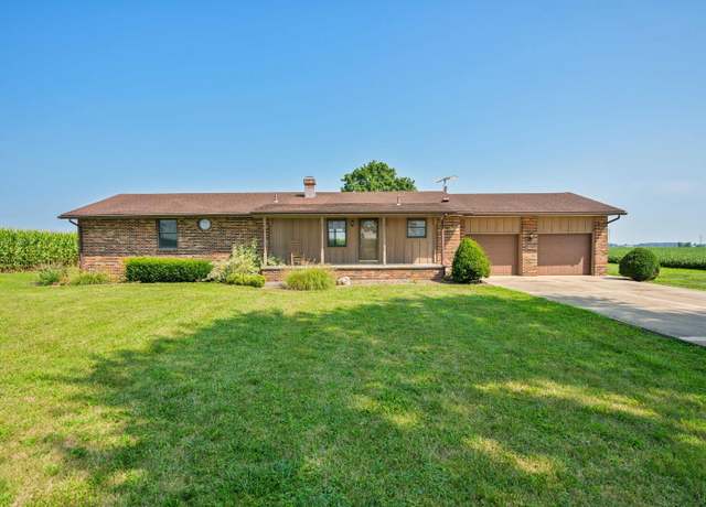 Property at 6402 W 200 N, Kokomo, IN 46901, 3 beds, 2 baths