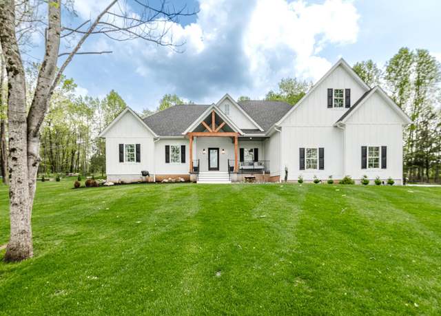 Property at 1284 E Zinnia Dr, Bloomington, IN 47401, 5 beds, 3.5 baths