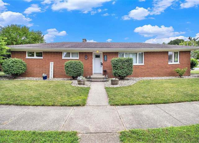 Property at 2004 Scottswood Cir, South Bend, IN 46617, 4 beds, 1.5 baths