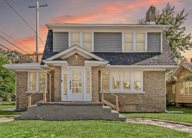 Property at 830 E Ewing Ave, South Bend, IN 46613, 3 beds, 1 bath