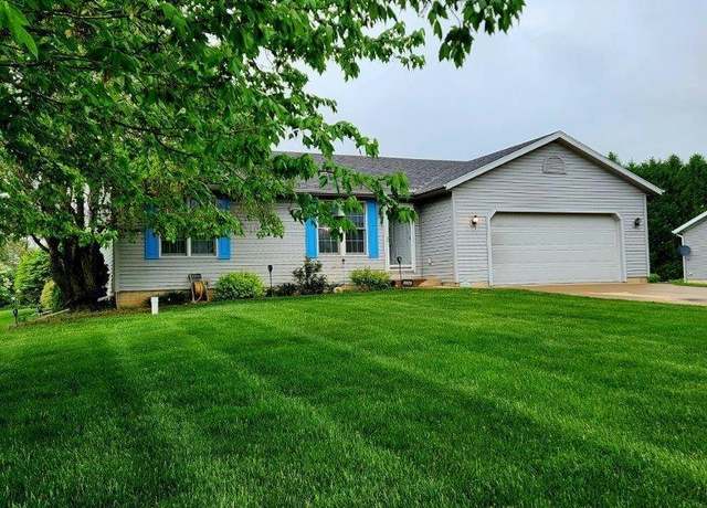 Property at 3384 W Quiet Rd, Albion, IN 46701, 3 beds, 2 baths