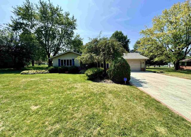 Property at 3007 E Kendall Ln, Muncie, IN 47303, 3 beds, 2 baths