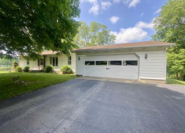 Property at 3657 S West Trl, Mentone, IN 46539, 3 beds, 1 bath