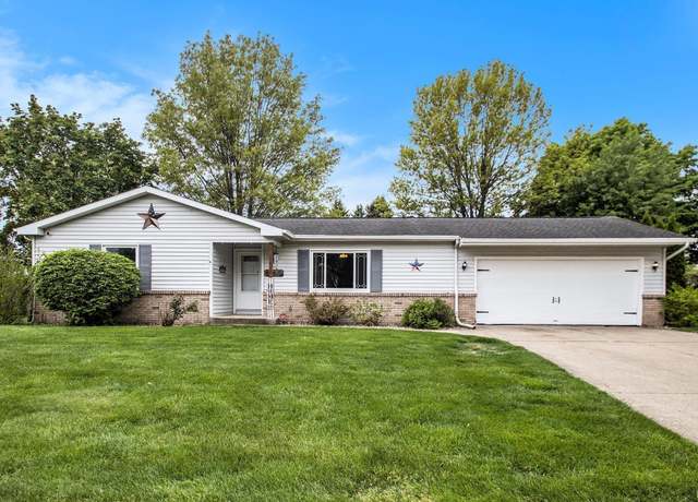 Property at 1612 W Grant St, Bremen, IN 46506, 3 beds, 1.5 baths