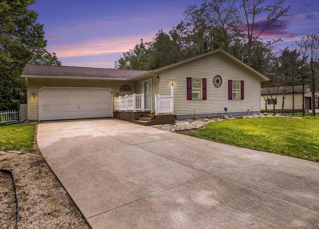 Property at 23035 Lake Shore Dr, Elkhart, IN 46514, 3 beds, 2 baths