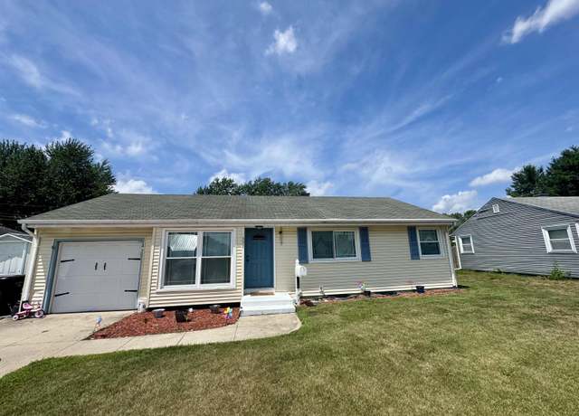 Property at 827 Garden Ln, South Bend, IN 46619, 3 beds, 1 bath