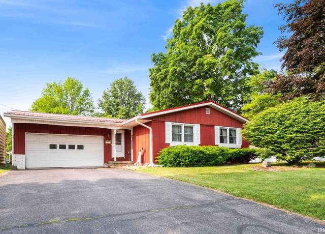 Property at 1261 Daniel St, Wabash, IN 46992, 3 beds, 1 bath