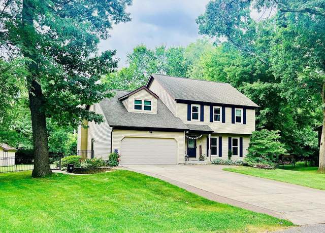 Property at 11912 S Lori Ln, Mishawaka, IN 46545, 5 beds, 3.5 baths