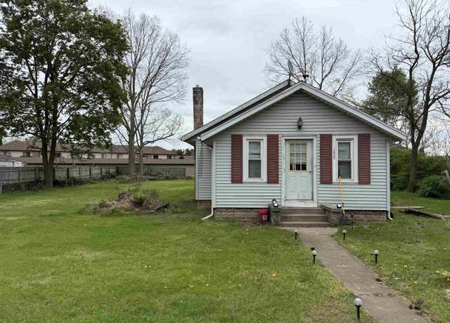 Property at 1028 Denver St, Elkhart, IN 46516, 2 beds, 1 bath