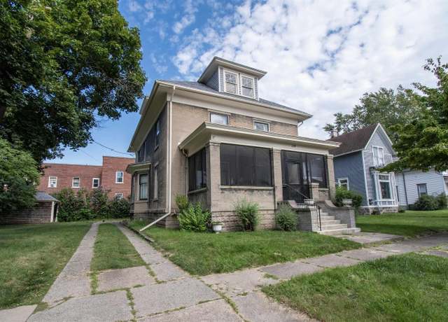 Property at 119 S Sheridan St, Kendallville, IN 46755, 3 beds, 1.5 baths