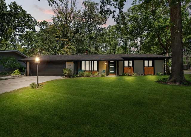 Property at 4131 Victoria Dr, Fort Wayne, IN 46815, 3 beds, 1.5 baths