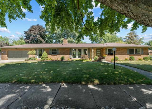 Property at 2121 E Madison St, South Bend, IN 46617, 3 beds, 3 baths