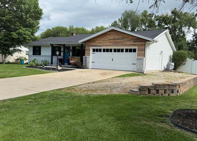 Property at 15360 Monterosa Dr, Granger, IN 46530, 4 beds, 3 baths