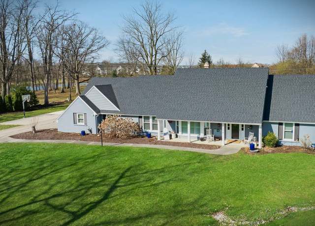Property at 1330 Wood Moor Dr, Fort Wayne, IN 46804, 5 beds, 3.5 baths