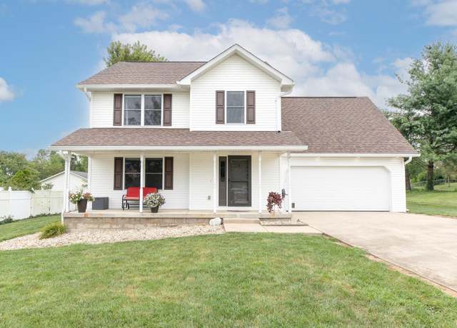 Property at 4586 S Hummingbird Ct, Bloomington, IN 47401, 4 beds, 2.5 baths