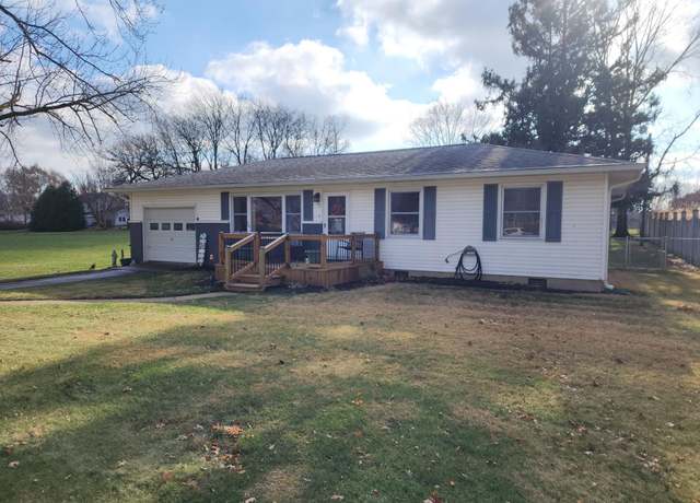 Property at 317 S Hillcrest Dr, Logansport, IN 46947, 3 beds, 2 baths