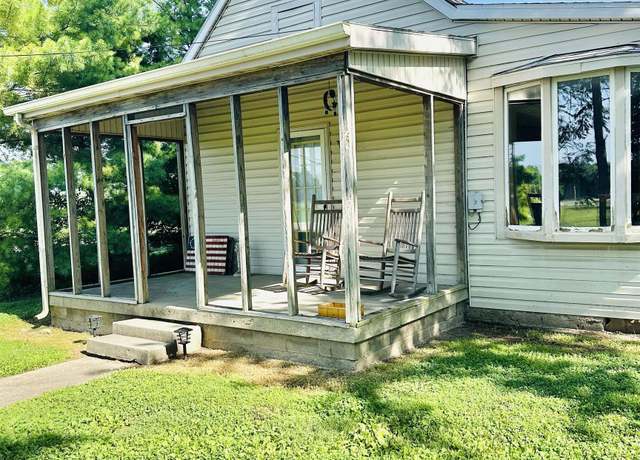 Property at 2880 S Andrews Rd, Yorktown, IN 47396, 2 beds, 1 bath