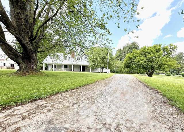 Property at 3621 Tunnelton Rd Rd, Bedford, IN 47421, 4 beds, 2.5 baths