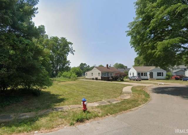 Property at 3814 Belle Vista St, South Bend, IN 46619