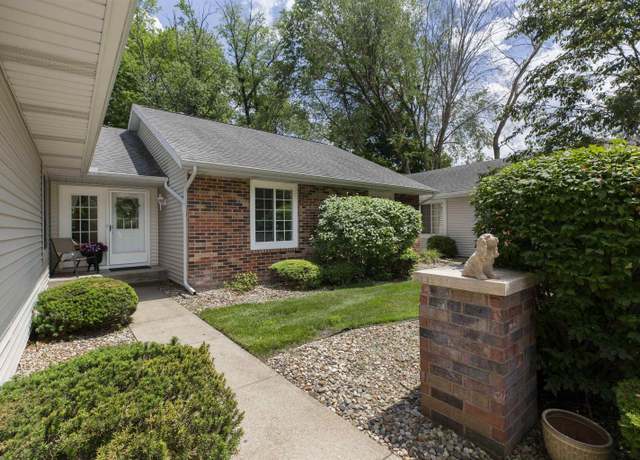 Property at 52070 Wembley Dr, South Bend, IN 46637, 3 beds, 2 baths