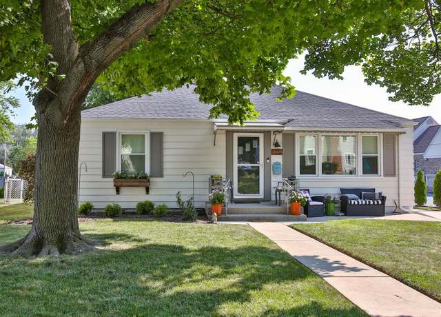 Property at 1668 Cherokee Rd, Fort Wayne, IN 46808, 2 beds, 1 bath