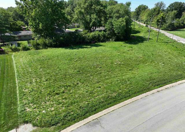 Property at 73 Emerald Pt, Muncie, IN 47303
