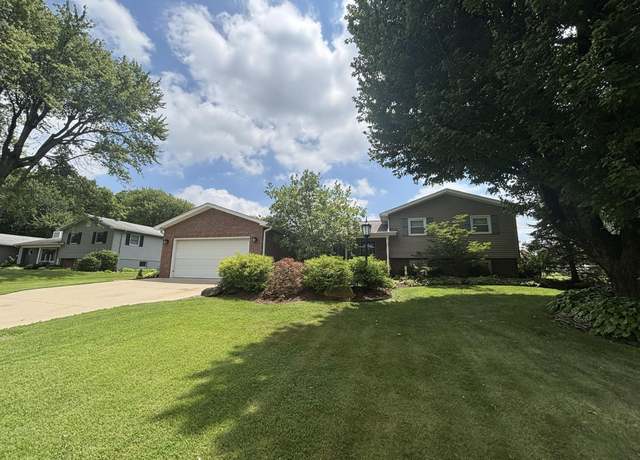 Property at 503 Eastgate Dr, Vincennes, IN 47591, 3 beds, 3.5 baths