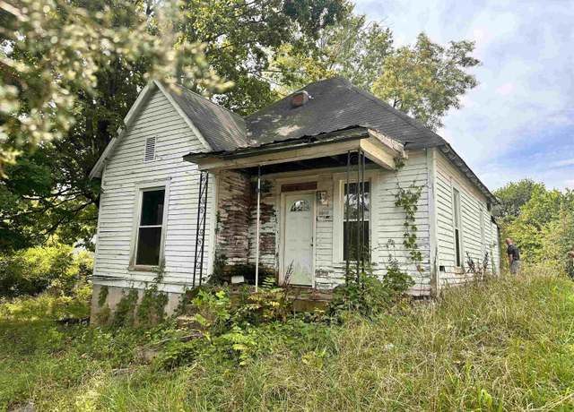 Property at 1005 Lafayette Ave, Oolitic, IN 47451, 2 beds, 1 bath