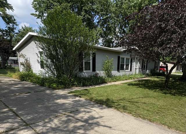 Property at 30103 Wren St, Elkhart, IN 46517, 3 beds, 2 baths
