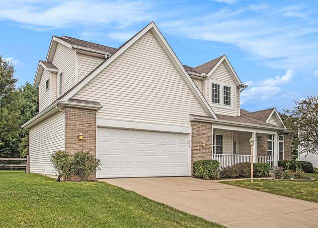 Property at 14695 Wheaton Dr, Granger, IN 46530, 4 beds, 3.5 baths
