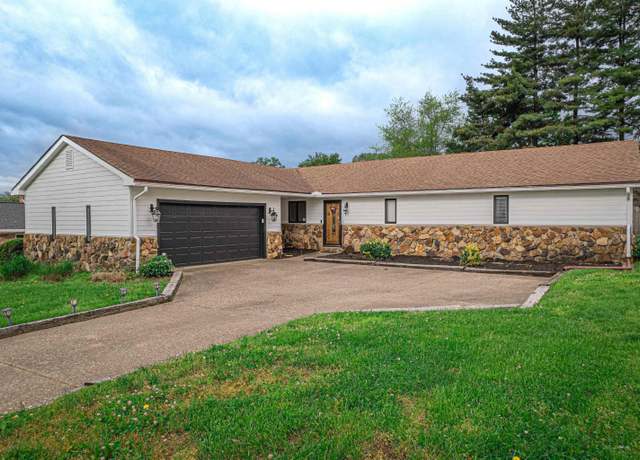 Property at 4432 N Iroquois Dr, Evansville, IN 47711, 3 beds, 2.5 baths