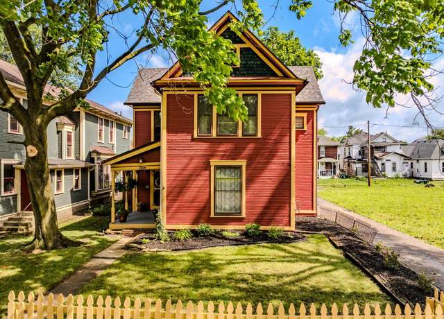 Property at 906 E Jackson St, Muncie, IN 47305, 2 beds, 2.5 baths