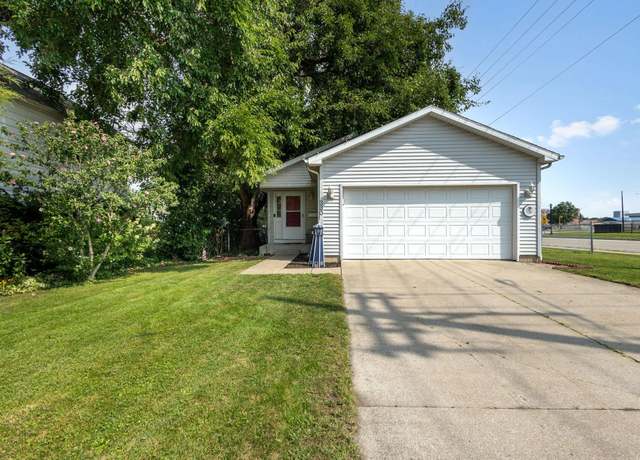 Property at 330 E 9th St, Mishawaka, IN 46544, 3 beds, 2 baths