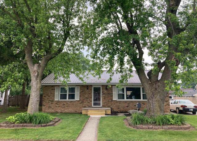 Property at 305 N Lincoln Ave, Fowler, IN 47944, 3 beds, 2.5 baths