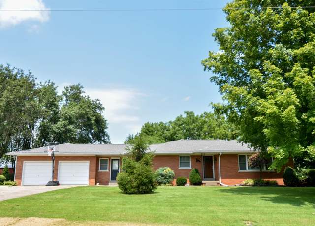 Property at 6300 E Baseline Rd, Evansville, IN 47725, 3 beds, 2.5 baths