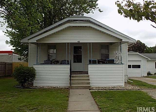 Property at 412 Sunset Ave, Elkhart, IN 46514, 2 beds, 1 bath