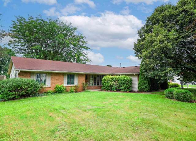 Property at 11717 Markham Ct, Leo, IN 46765, 4 beds, 2.5 baths