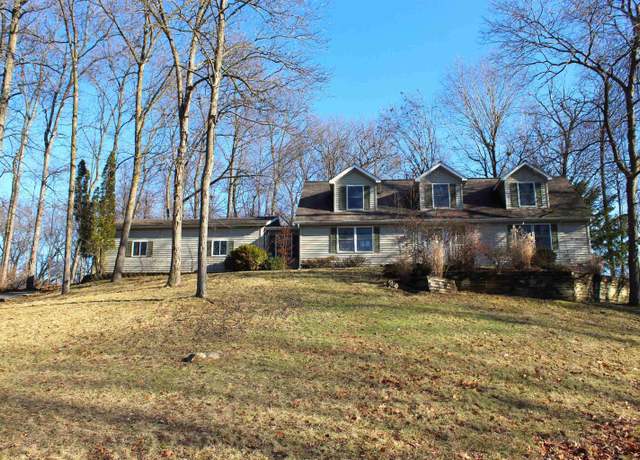 Property at 880 W Mashie Court Ct, Angola, IN 46703, 4 beds, 4 baths