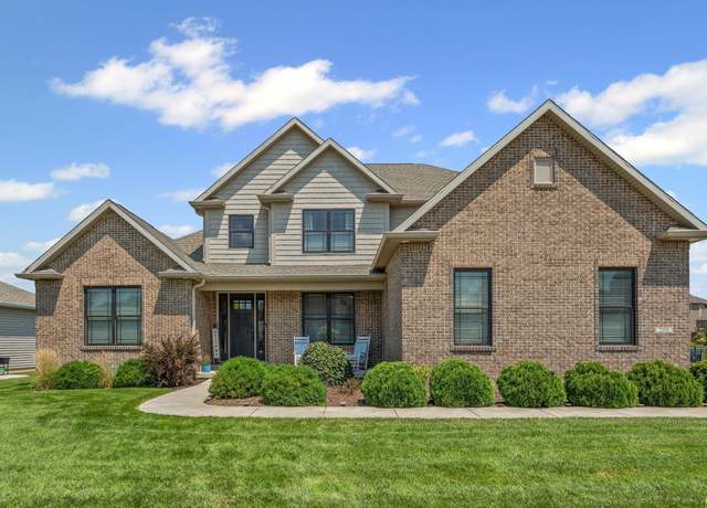 Property at 200 Colonial Ct, West Lafayette, IN 47906, 5 beds, 4.5 baths