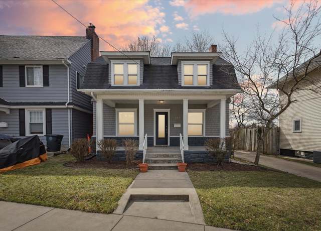 Property at 122 E North Shore Dr, South Bend, IN 46617, 3 beds, 2.5 baths