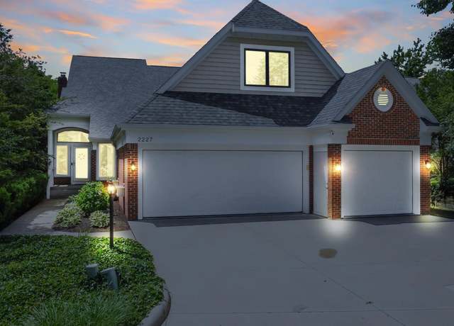 Property at 2227 Turnberry Ln, Fort Wayne, IN 46814, 4 beds, 4.5 baths