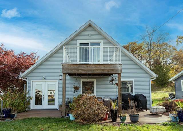 Property at 43 Ems B15 Ln, Pierceton, IN 46562, 5 beds, 3 baths
