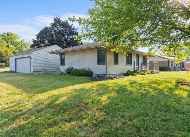 Property at 171 Lowell St, Columbia City, IN 46725, 3 beds, 2 baths